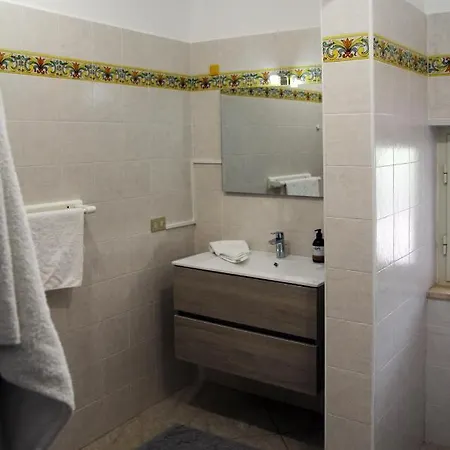 Appartamento Tenuta Piana1 Con Accesso Diretto Al Mare Caronia Marina